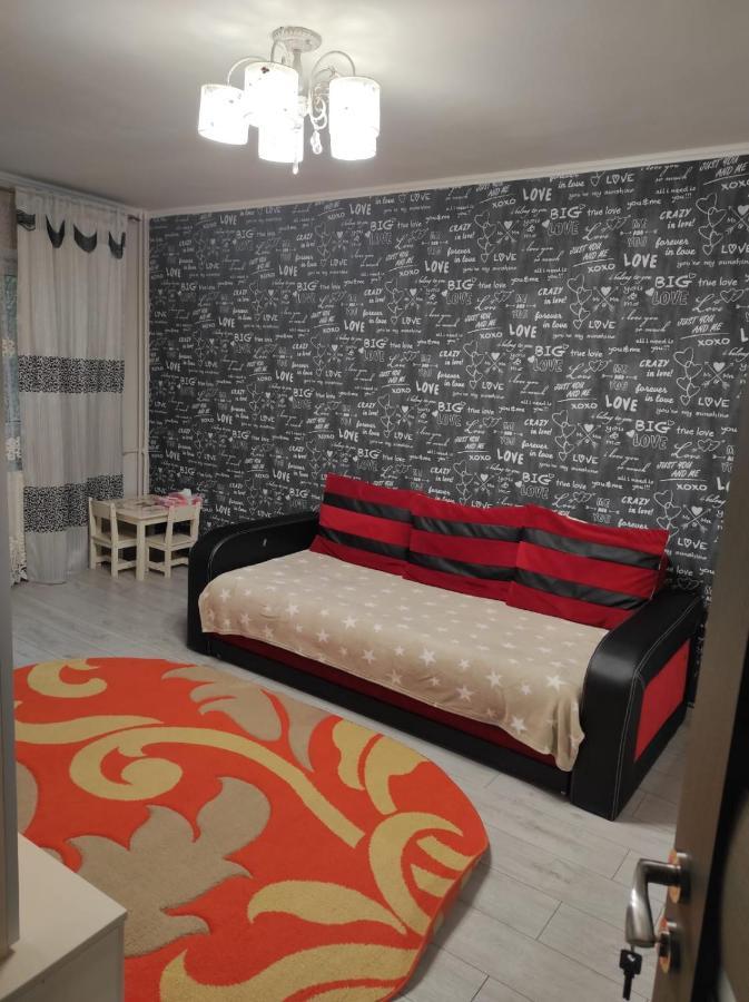 Private Room Near 3 Min Metrou Crangasi, 40 M2 Bucareste Exterior foto