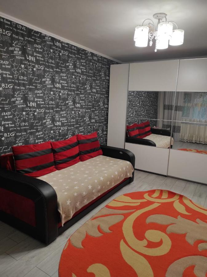 Private Room Near 3 Min Metrou Crangasi, 40 M2 Bucareste Exterior foto